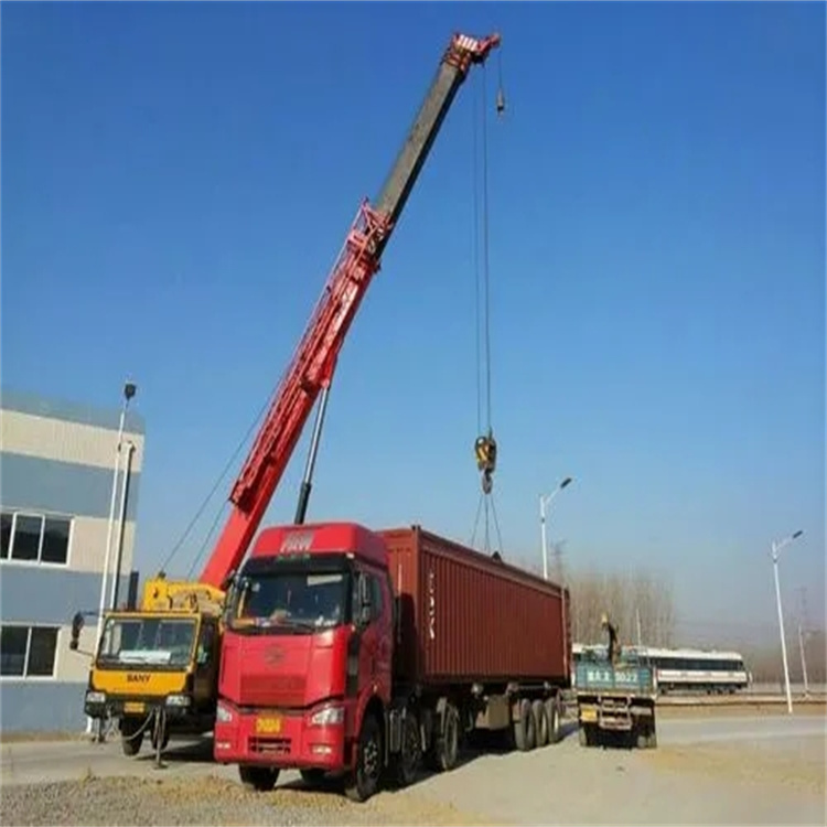 岳西县路灯高空安装如何选吊车？租赁费用、施工流程及安全规范全解析