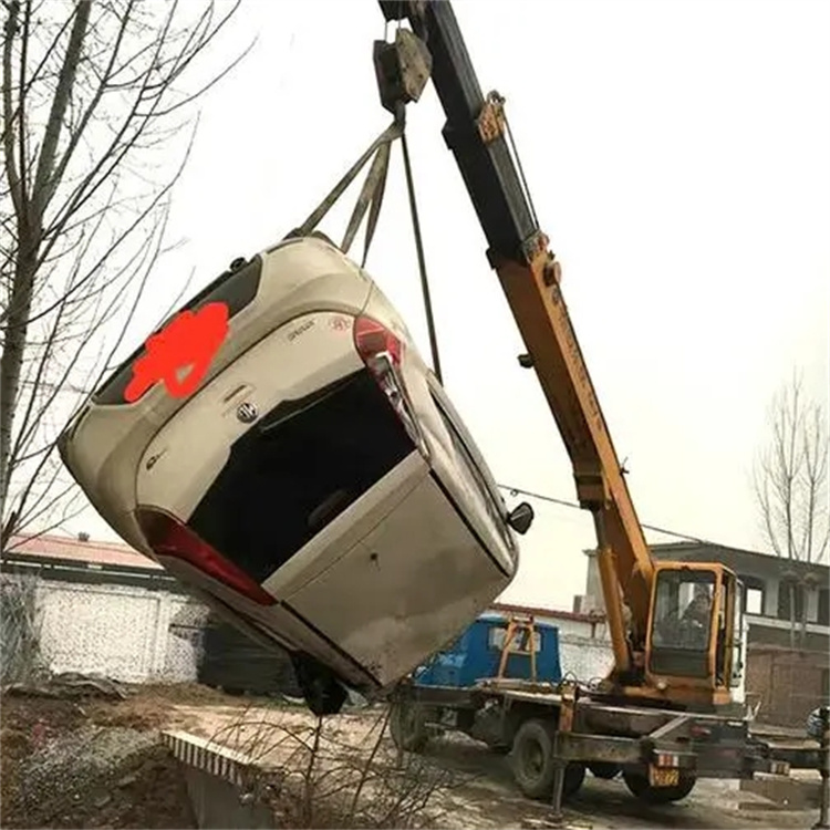 岳西县吊车吊轿车租赁指南：如何选吨位、避风险、省预算